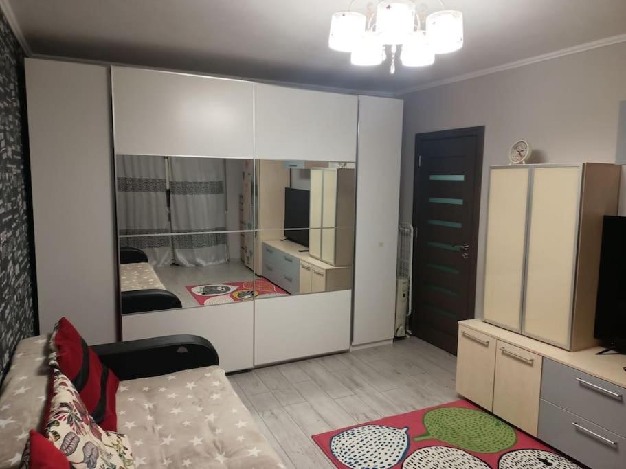 Private Room Near 3 Min Metrou Crangasi, 40 M2 Bukurešť Exteriér fotografie
