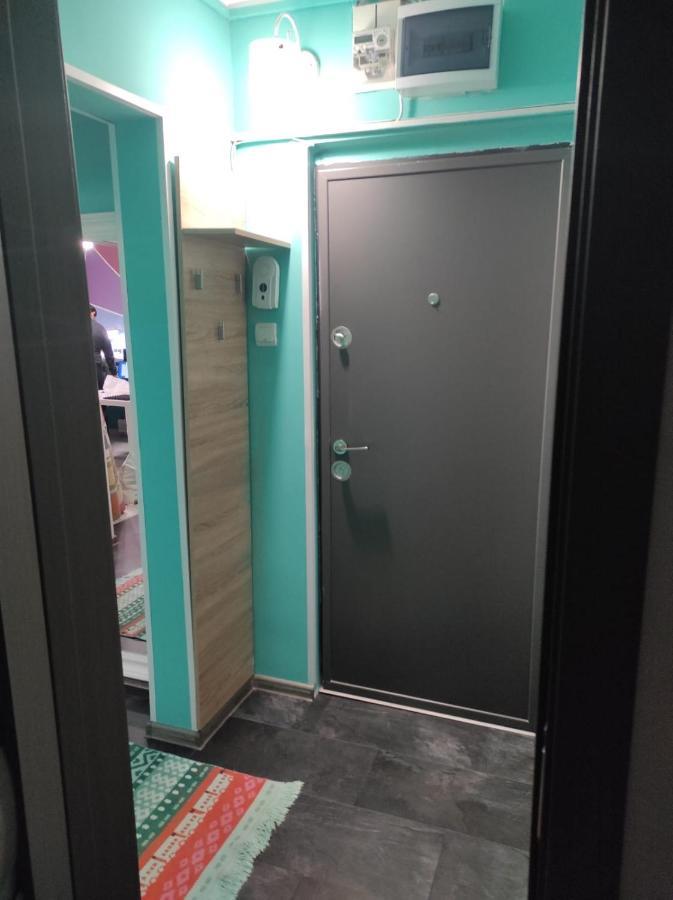 Private Room Near 3 Min Metrou Crangasi, 40 M2 Bukurešť Exteriér fotografie